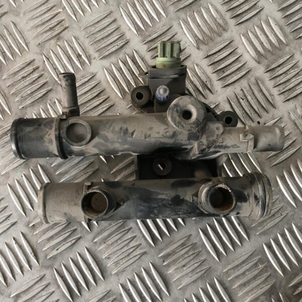 OBUDOWA TERMOSTATU RENAULT TRAFIC 8200709149