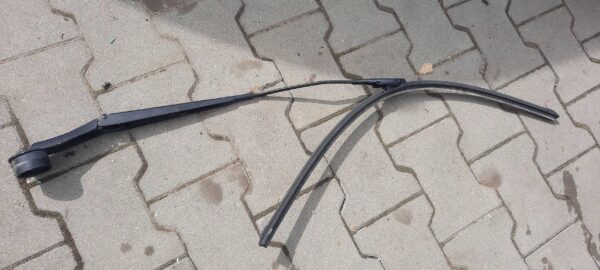 LEWE RAMIĘ WYCIERACZKI FORD TRANSIT CONNECT W000041503