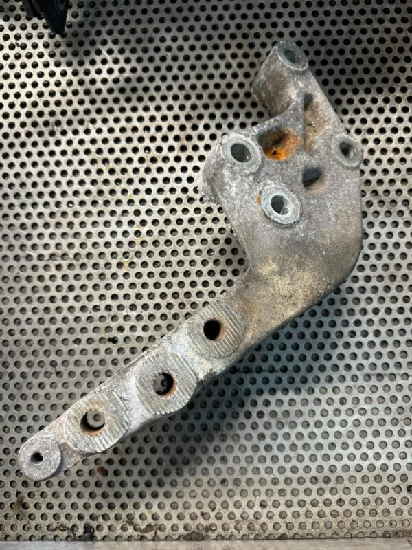 5f743ebf8535bed13d2fb976a79f19ad