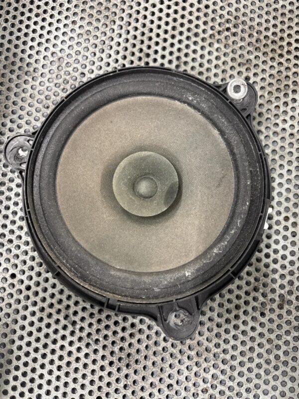 GŁOŚNIK DRZWI PRZEDNICH TRAFIC III 28156