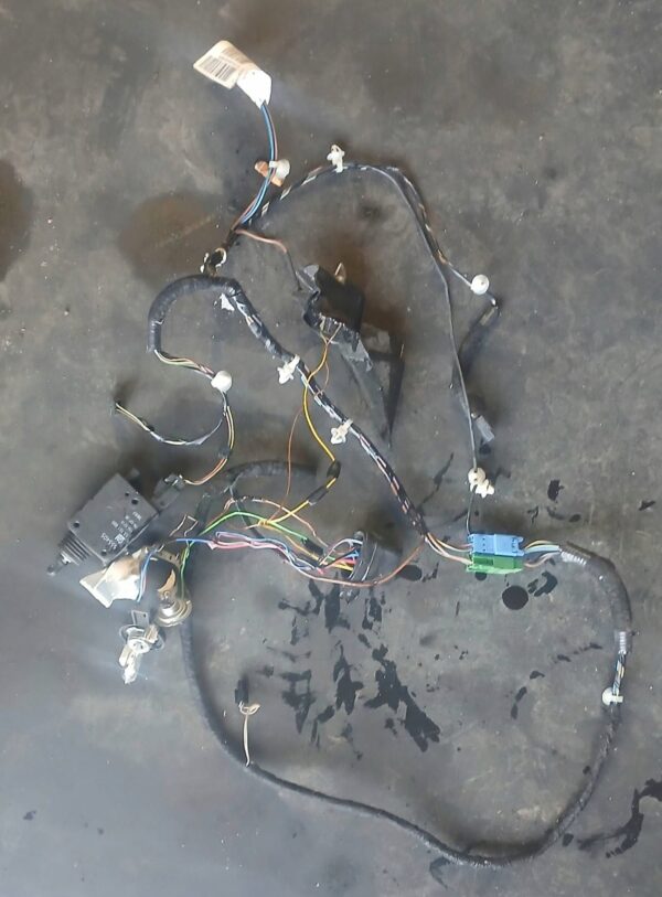 WIĄZKA PRZEWODÓW KLAPA TYLNA MASTER III 91164464