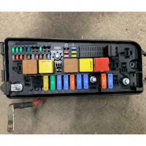 SKRZYNKA BEZPIECZNIKÓW 460023260 OPEL VECTRA C