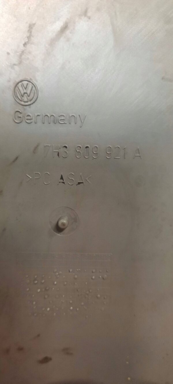 ZAŚLEPKA TAPICERKI VW T5 7H3809921A