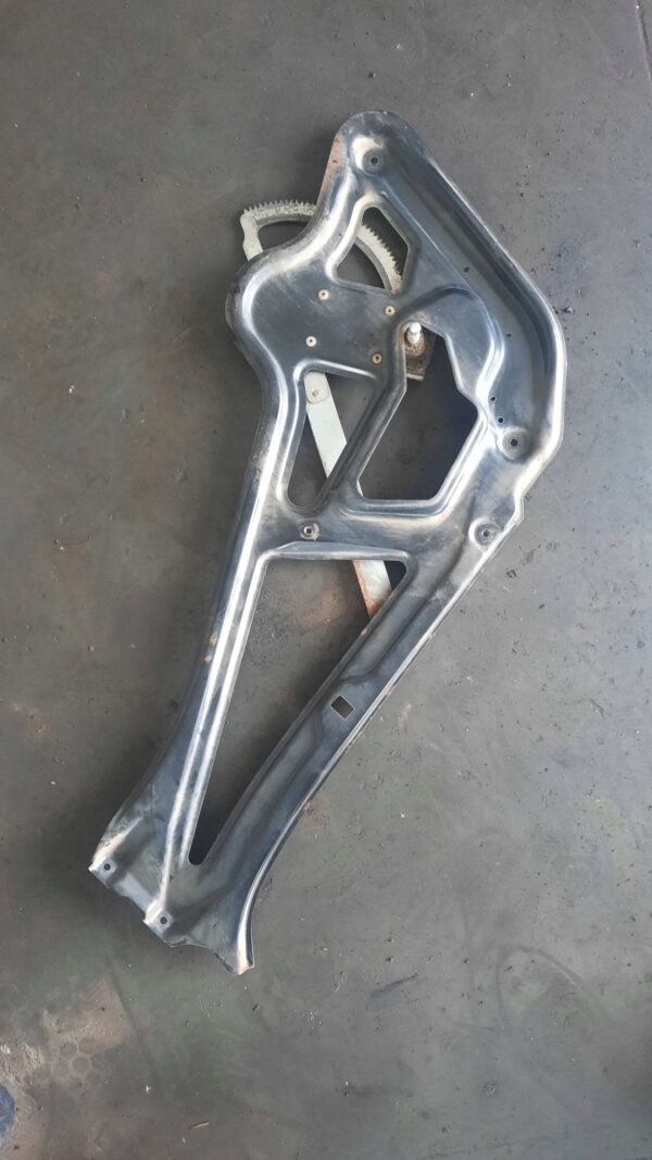 MECHANIZM PODNOSZENIA SZYBY PRAWY SPRINTER 96-06