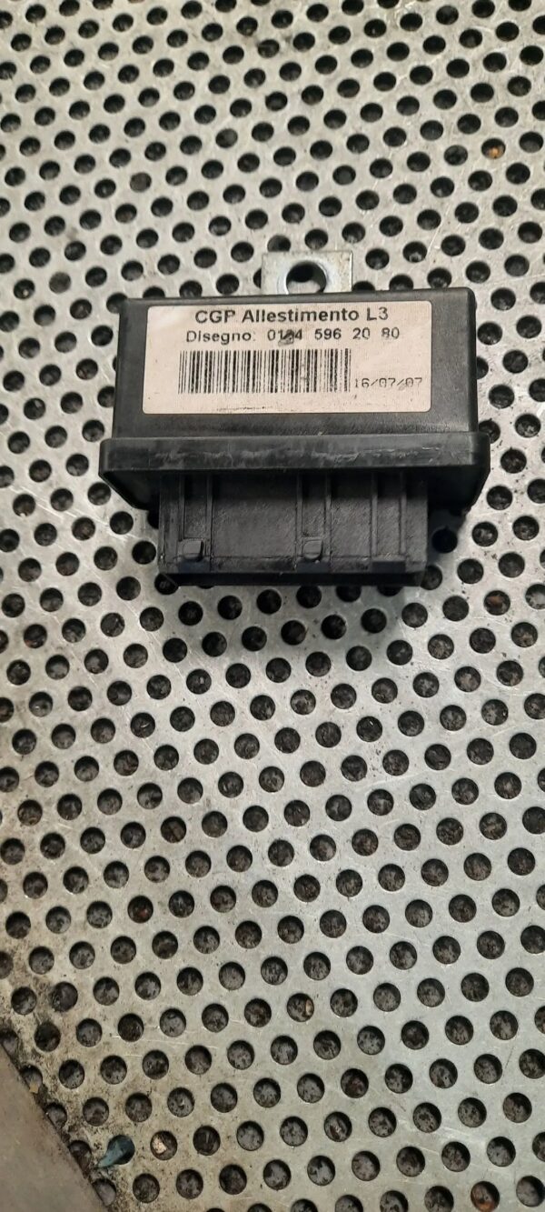 PRZEKAŹNIK POMPY PALIWA DUCATO 01045962080