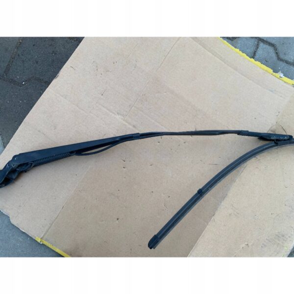 RAMIĘ WYCIERACZKI LEWE SZYBY PRZEDNIEJ A6398200744 MERCEDES VITO W639