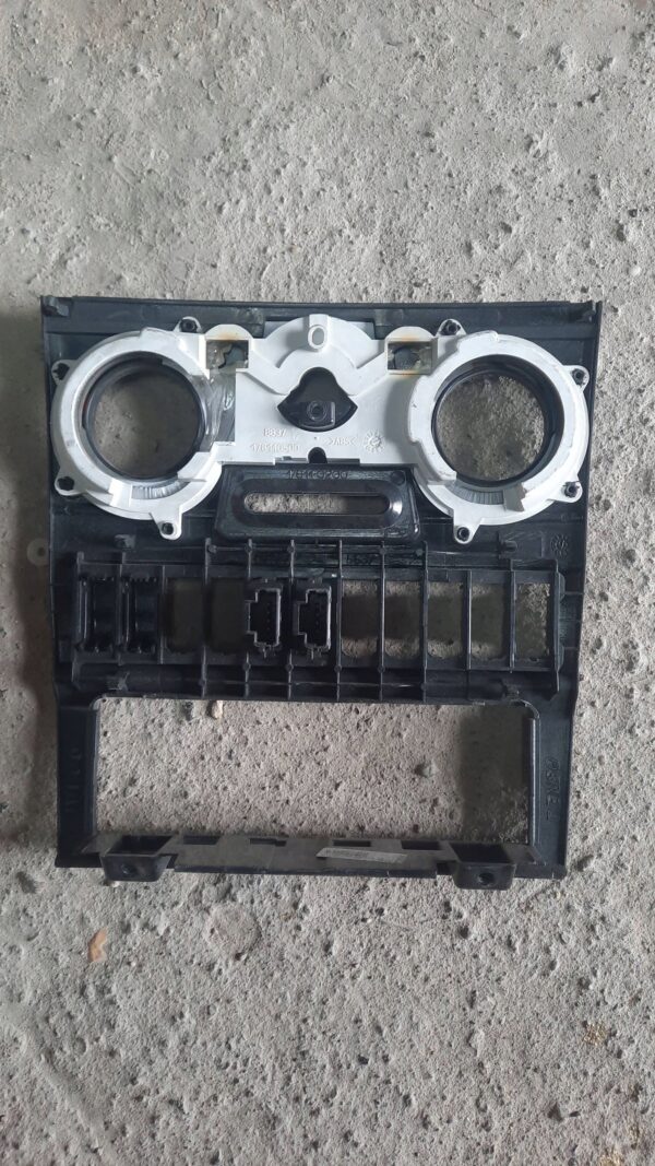 667cd03700d1f736dcc3e3da1ccea202