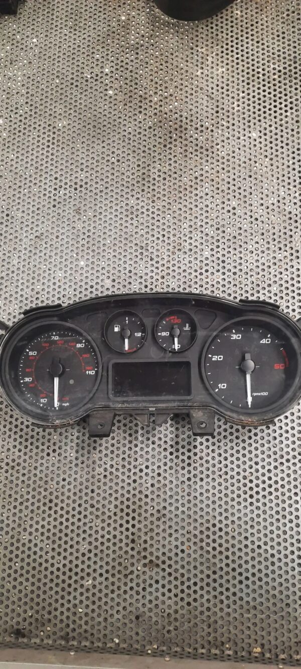 LICZNIK PRĘDKOŚCIOMIERZ 5802036592 IVECO DAILY