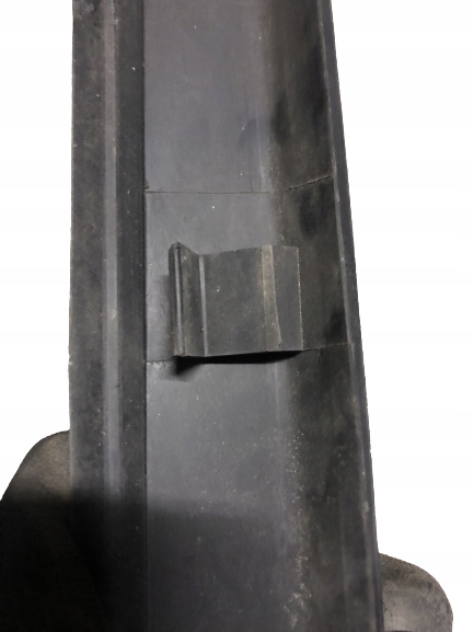 LISTWA SZYBY MERCEDES VITO 638 6386980179