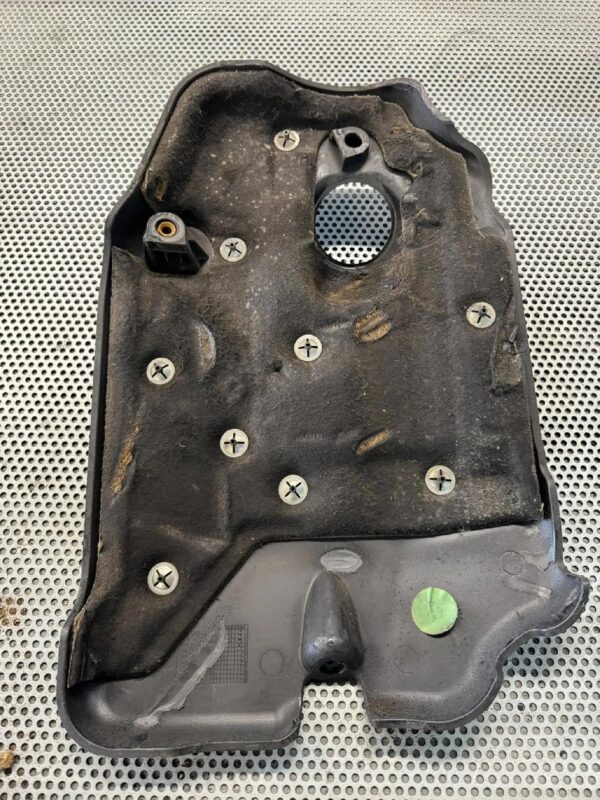 OSŁONA GÓRNA SILNIKA IVECO DAILY 2.3 504358046