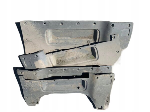 BOCZEK TAPICERKA PRAWA TRAFIC VIVARO PRIMASTAR 01-