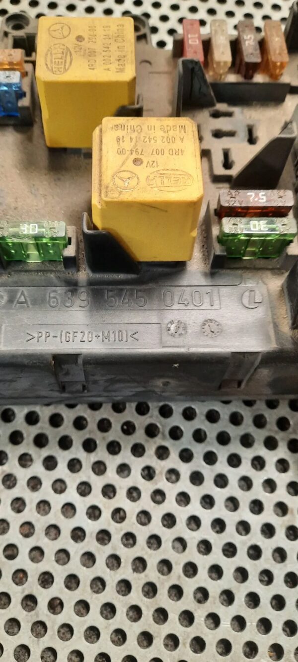 Mercedes-Benz Sprinter W901 W902 W903 W904 2003 Przekaźniki