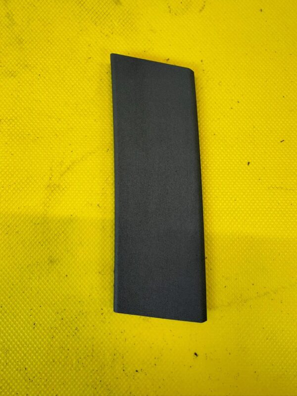 OSŁONA ZAŚLEPKA DESKI LEWA IVECO DAILY 3802558