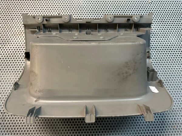 POŁKA SCHOWEK DESKI ROZDZIELCZEJ RENAULT TRAFIC 8200933917