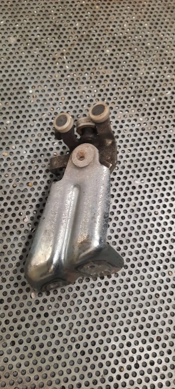 ROLKA DRZWI GÓRNA FIAT DUCATO