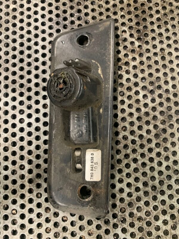 ODBIJAK DRZWI BOCZNYCH VW T5 7H0843638D