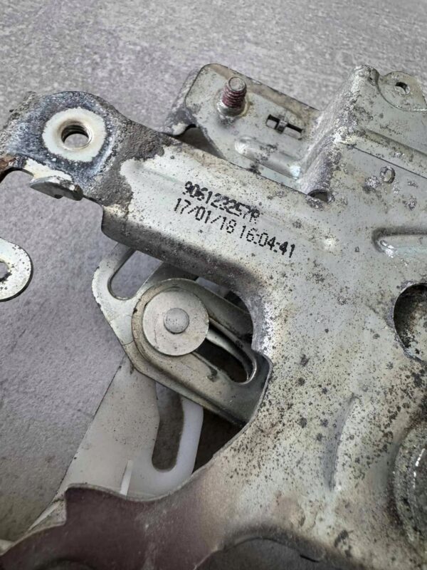 382634af6f9e953b2ba062d826808a40