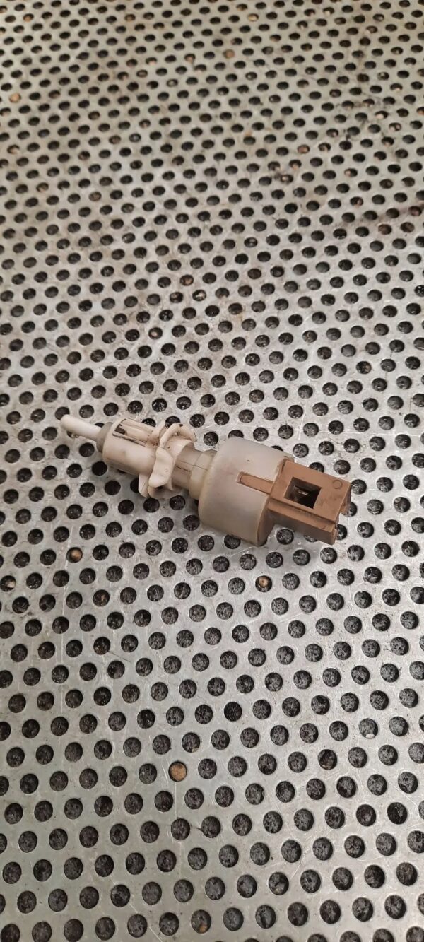 CZUJNIK POŁOŻENIA PEDAŁU SPRZĘGŁA FIAT DUCATO