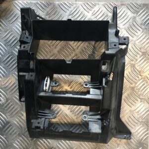 RAMKA STELAŻ OBUDOWA VW T5 7H1857273C