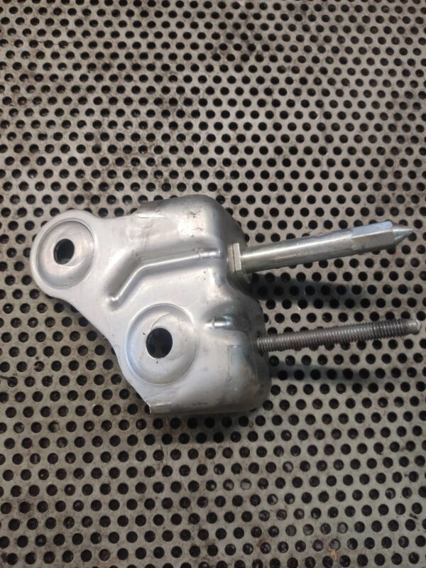 fc63e2ce30705f6cb8a15c70d2be7284