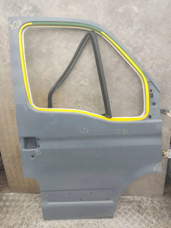 DRZWI PRZEDNIE PRAWE IVECO DAILY IV 06-14 408