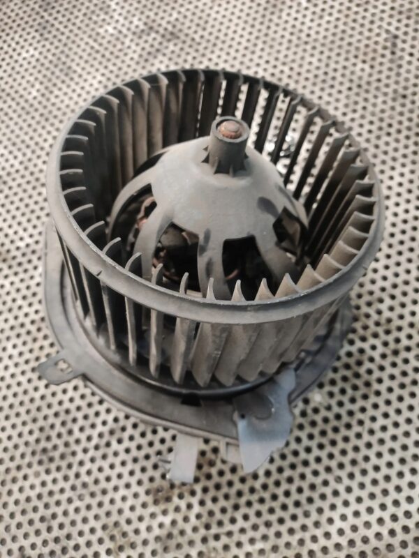 0b699e6b7614883f7b673a9f4bbd1e2e