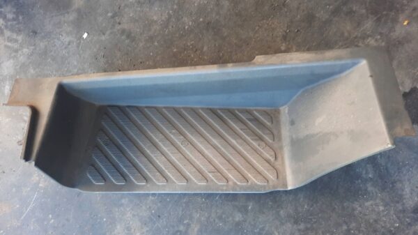 LISTWA PROGOWA PRZÓD PRAWA SPRINTER 903 95-07 9016862328