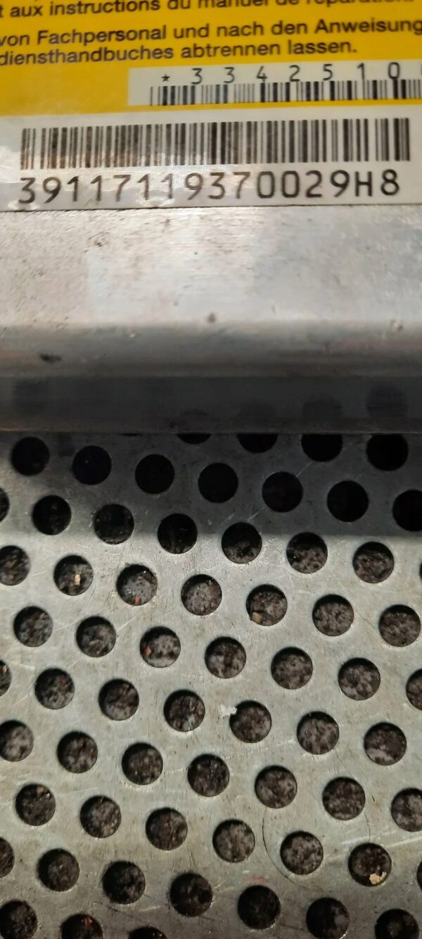 738d3e993a2d6aec02894cc23cac459a