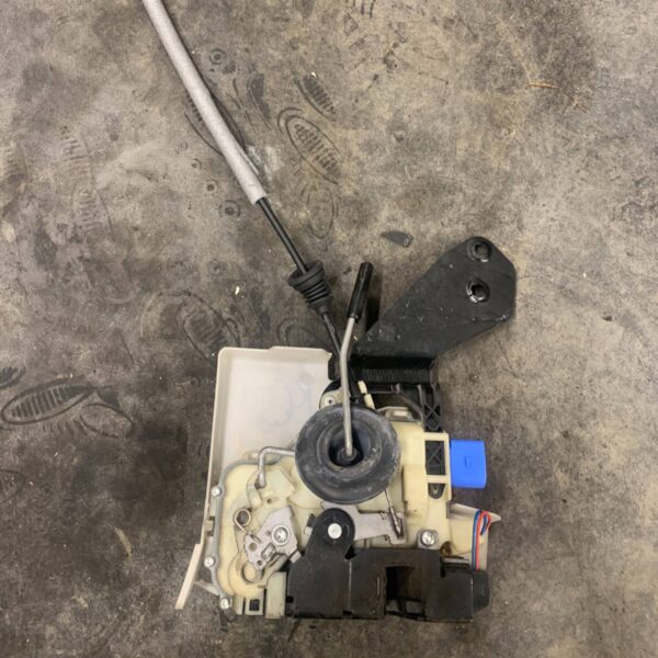 ZAMEK DRZWI LEWY PRZÓD VOLKSWAGEN T6