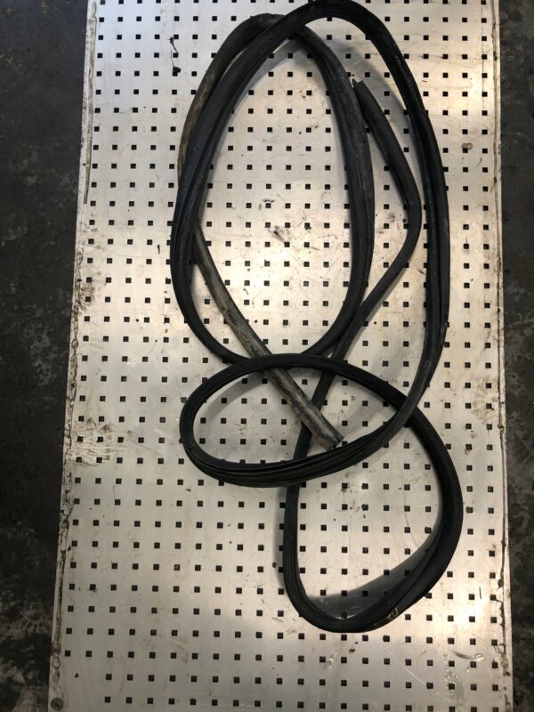 USZCZELKA BOK NISKI MASTER II 2.5 EU