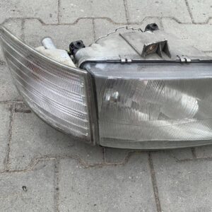 LAMPA REFLEKTOR PRAWY PRZÓD VITO W638