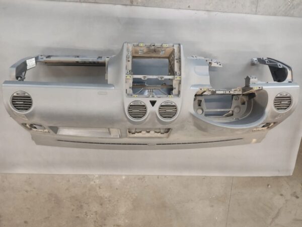 DESKA KONSOLA VOLKSWAGEN CADDY III