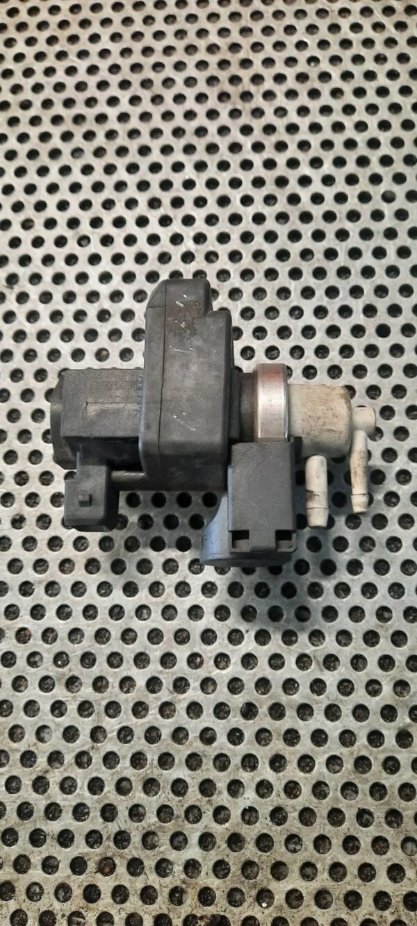 ZAWÓR PODCIŚNIENIA RENAULT 820041