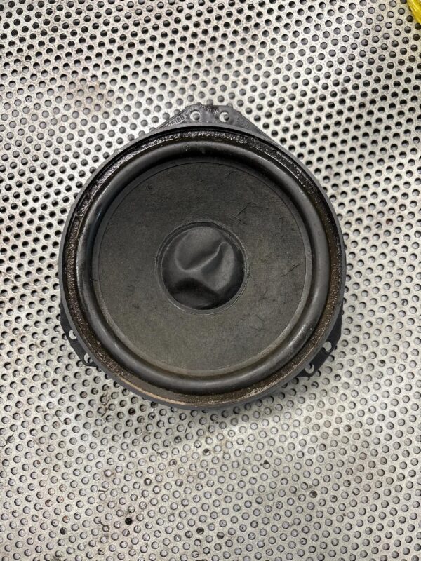 GŁOŚNIK LEWY TYŁ TRAFIC II 9175188