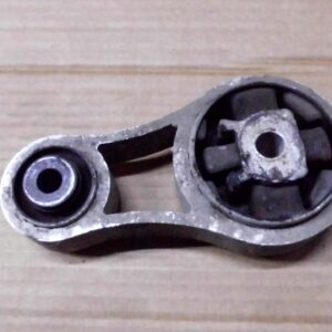 ŁAPA PODUSZKA SILNIKA TRAFIC VIVARO 2.0 BENZYNA