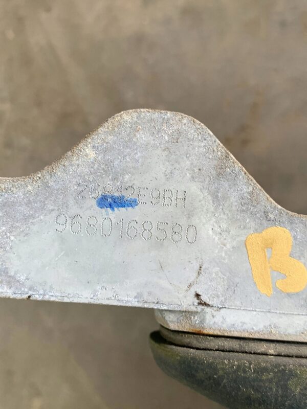 KLAMKA DRZWI PRAWY PRZÓD CITROEN BERLINGO 9680168580