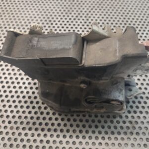 ZAMEK DRZWI LEWY PRZEDNI MERCEDES VITO 639 A6397201635