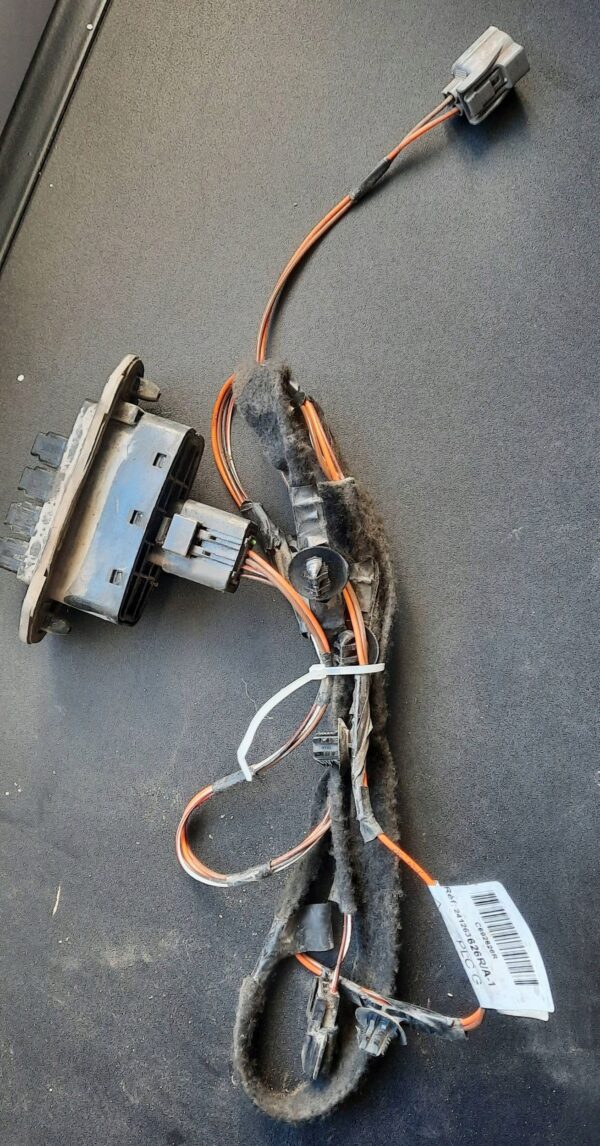 WIĄZKA ZAMKA DRZWI PRZESUWANYCH MASTER III C692626R