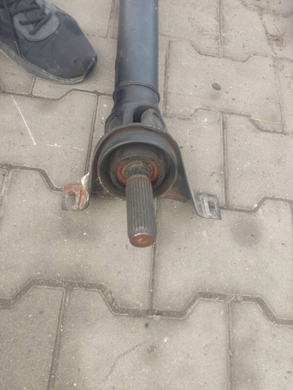 WAŁ NAPĘDOWY MERCEDES W204