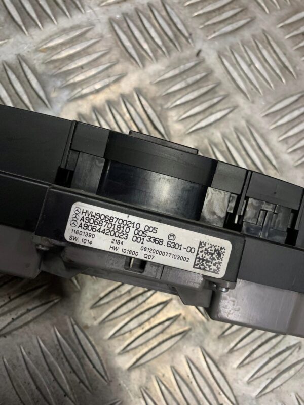 PANEL PRZEŁĄCZNIK SPRINTER CRAFTER HVW9068700210