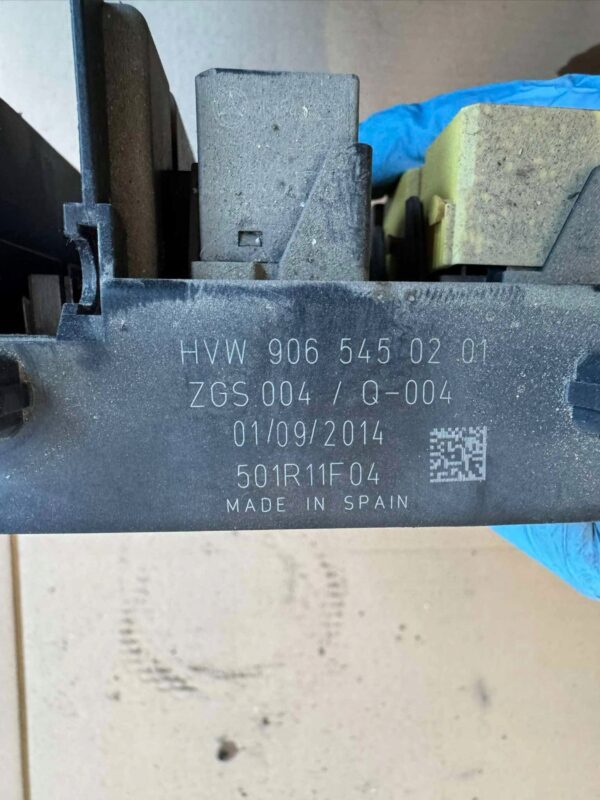 a0bfa44fa3a8543638652776208fa25f