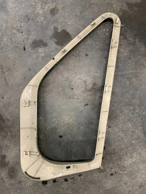 RAMKA SZYBY DRZWI LEWA DUCATO 06- 1308562070