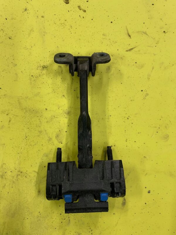 8bc23a35e7dc25d6650aa330e1f0114e