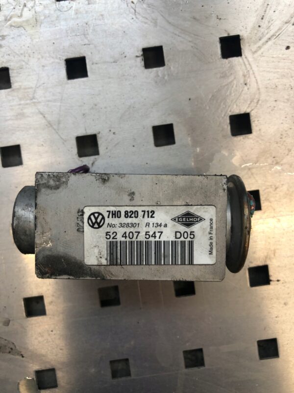 ZAWÓR ROZPRĘŻNY KLIMATYZACJI VW T5 7H0820712