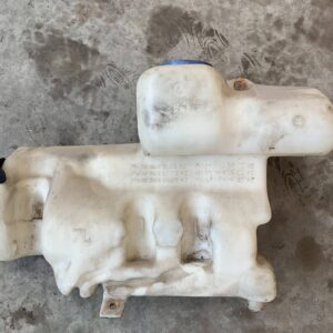 ZBIORNICZEK SPRYSKIWACZY 7L 6388691120 MERCEDES VITO 638