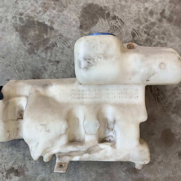ZBIORNICZEK SPRYSKIWACZY 7L 6388691120 MERCEDES VITO 638