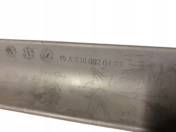 OSŁONA RAMKA MERCEDES VITO 638 A6386920469