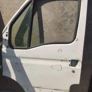 DRZWI LEWY PRZÓD IVECO DAILY 99-06r 146