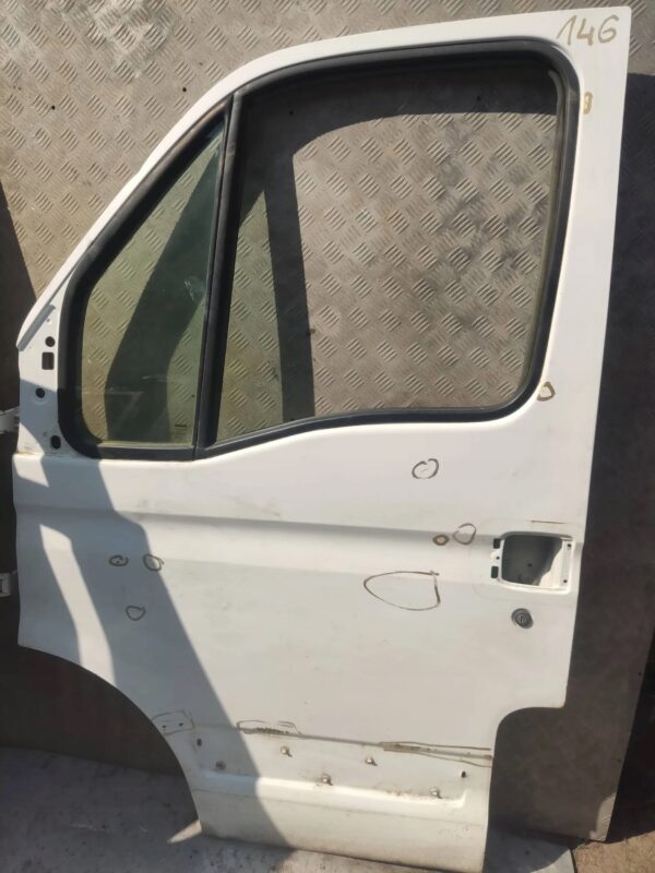 DRZWI LEWY PRZÓD IVECO DAILY 99-06r 146