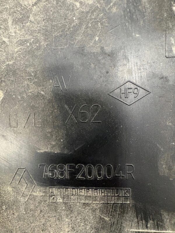 LISTWA BOCZNA TYLNA LEWA MASTER III 768F20004R